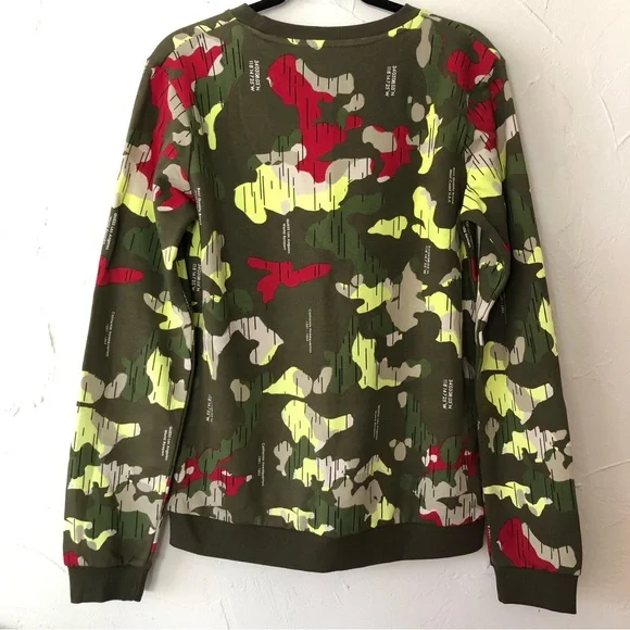Guess pullover sweater| Camo Print Sweater| Size 18 Large - Picture 7 of 7